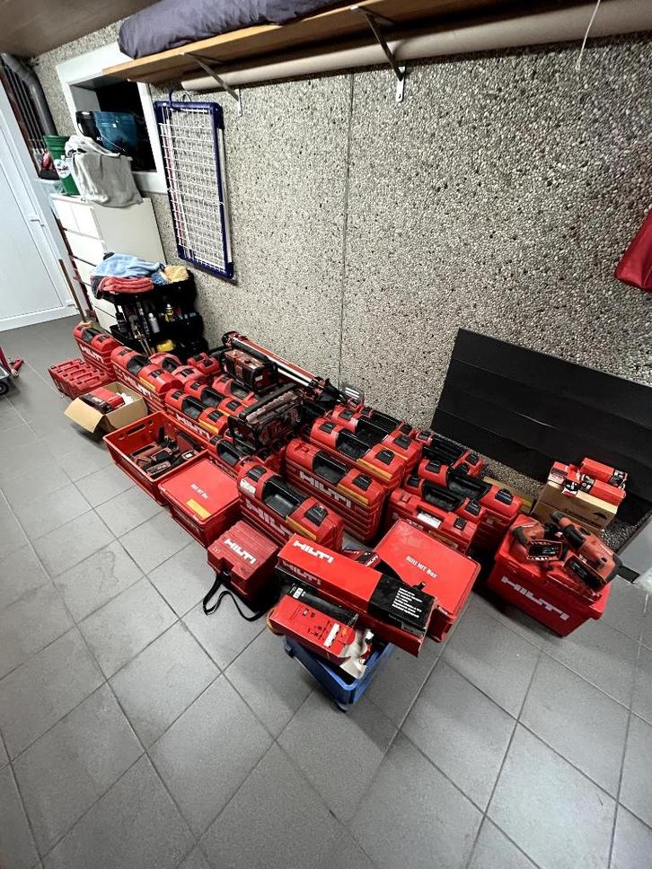 Groot lot Hilti materialen en toebehoren, Doe-het-zelf en Bouw, Gereedschap | Overige machines, Gebruikt, Ophalen of Verzenden