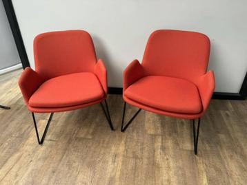 Rode ontvangststoel B&T Daisy Lounge beschikbaar voor biedingen