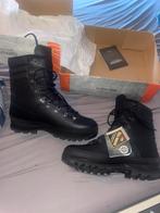 Lowe boots, Ophalen, Nieuw