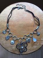Zilverkleurige, statement ketting vlinder & bedels merk Nh2, Handtassen en Accessoires, Kettingen, Overige materialen, Ophalen of Verzenden