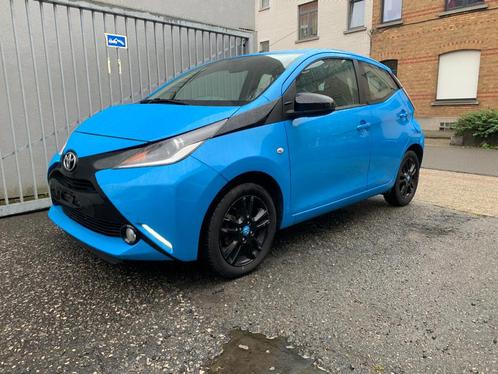 Toyota Aygo 5p ess 2015 105000km 12 maanden garantie, Auto's, Toyota, Bedrijf, Te koop, Aygo, ABS, Airbags, Airconditioning, Boordcomputer