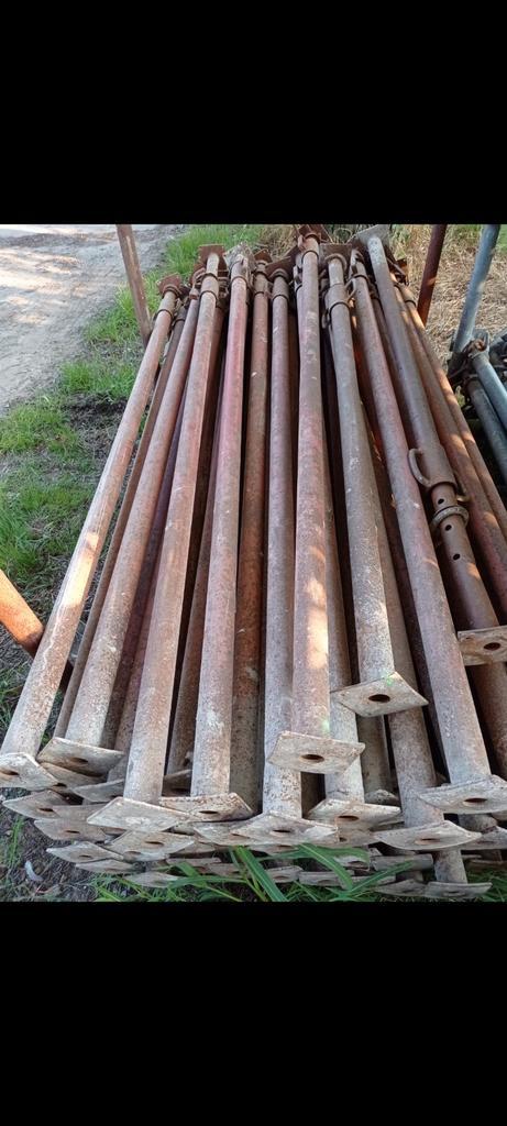 120 stations,schoren, stippen, stutten, standsoens 1,6 m, Doe-het-zelf en Bouw, Metalen, Gebruikt, IJzer, Ophalen