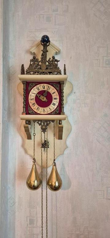 Horloge ancienne de type atlas beschikbaar voor biedingen