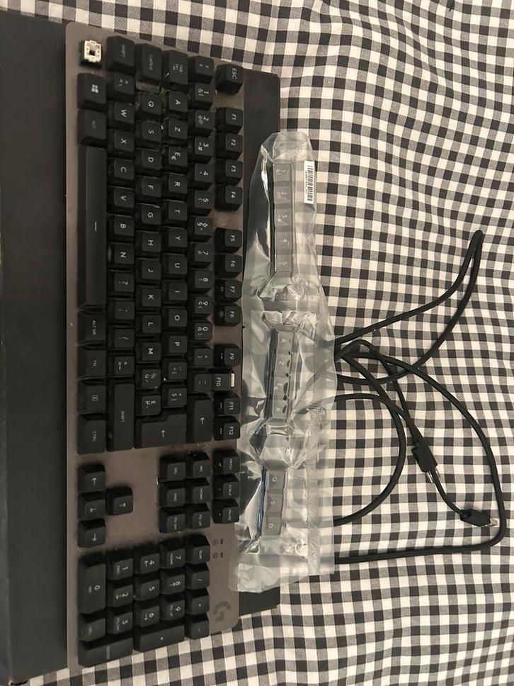 Logitech G413 gaming toetsenbord, Computers en Software, Toetsenborden, Gebruikt, Bedraad, Gaming toetsenbord, Ophalen of Verzenden