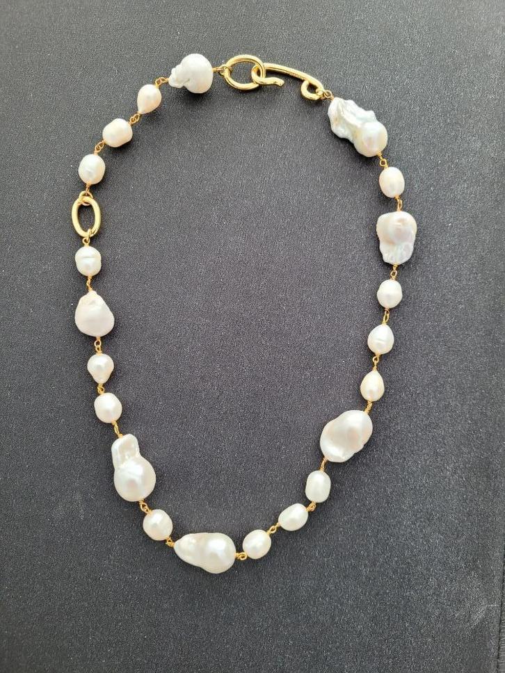 Halsketting, Handtassen en Accessoires, Kettingen, Nieuw, Overige materialen, Beige, Verstelbaar, Ophalen