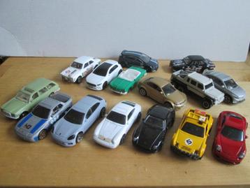 15 x Hot Wheels / Matchbox deutsche PKW`s Porsche,BMW,MB usw beschikbaar voor biedingen