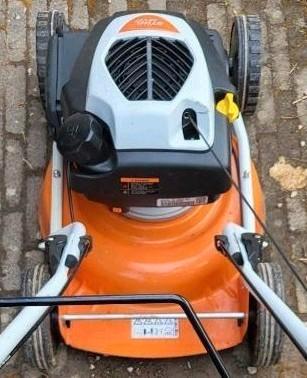 Grasmachine mulchmaaier Stihl Rm 2 RT, Tuin en Terras, Grasmaaiers, Gebruikt, Benzine-grasmaaier, 40 t/m 49 cm, Cirkelmaaier, Mulchfunctie