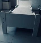 Kinderbed met matras 80 cm x 155 cm, Ophalen, Gebruikt, Wit, 190 cm of minder