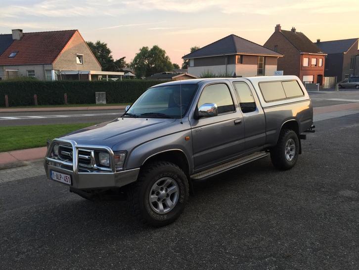 Wij kopen alle modellen **HILUX** Oud-Jong (ook met schade), Auto's, Toyota, Bedrijf, Hilux, Ophalen