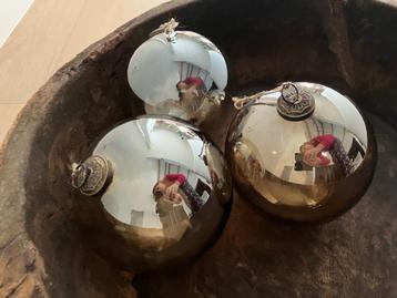 3 grote glazen kerstballen NIEUW beschikbaar voor biedingen