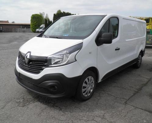 Renault traffic 1.6 Dci accidenté, Auto's, Bestelwagens en Lichte vracht, Bedrijf, Airbags, Airconditioning, Bluetooth, Centrale vergrendeling