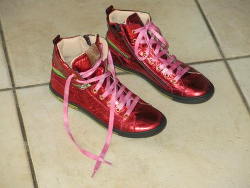 Leuke sneakers voor de durver, Rondinella, maat 36, NIEUW, Kinderen en Baby's, Kinderkleding | Schoenen en Sokken, Nieuw, Schoenen