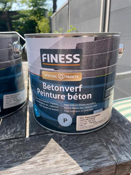Beton verf light grey Finess 2 maal,fix-primer en primer SPS, Doe-het-zelf en Bouw, Verf, Beits en Lak, Verf, Ophalen
