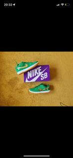 Nike Dunk SB Saint Patrick taille 42, Comme neuf, Enlèvement ou Envoi
