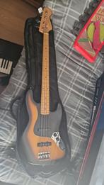 Legend basgitaar, Muziek en Instrumenten, Ophalen of Verzenden, Zo goed als nieuw