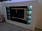 TV wand ~ Hoogglans wit ~ met LED verlichting, Huis en Inrichting, Ophalen, Zo goed als nieuw, 200 cm of meer, Modern