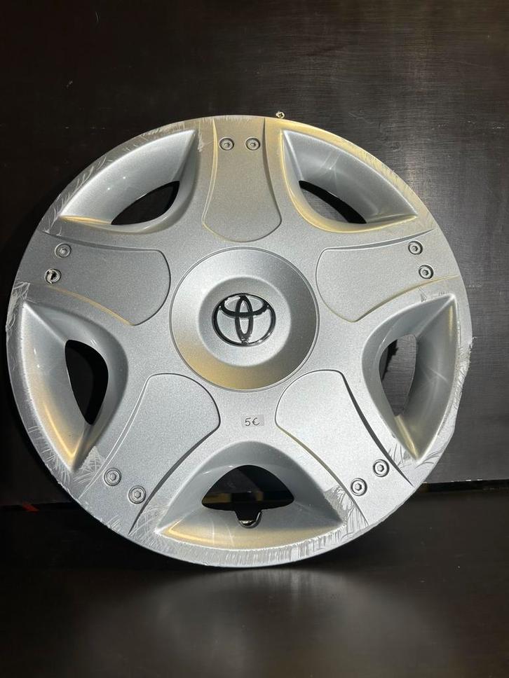 1 originele Toyota Aygo yaris 14" wieldop, Auto diversen, Wieldoppen, Gebruikt, Ophalen of Verzenden