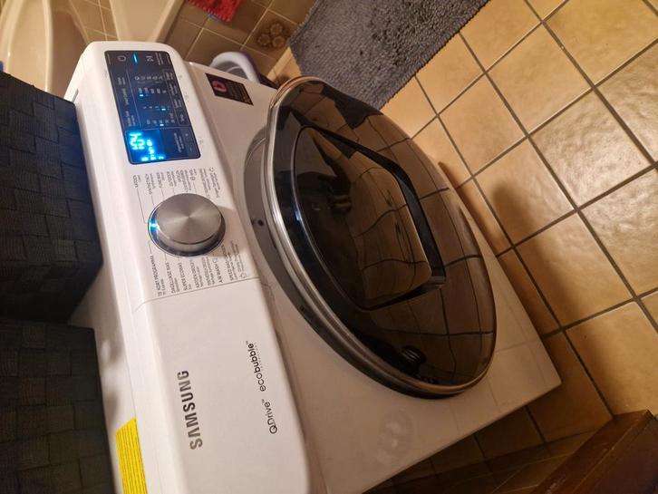 Samsung QDRIVE EcoBubble-wasmachine. Droogt kleding 2 in 1., Elektronische apparatuur, Was-droogcombinaties, Zo goed als nieuw