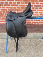Dressuurzadel Kingsley D2 als nieuw!, Dieren en Toebehoren, Paarden en Pony's | Zadels, Ophalen of Verzenden, Zo goed als nieuw