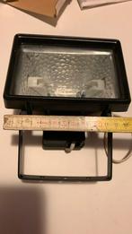Halogeen schijnwerper 150W voor buiten, zwart, Tuin en Terras, Overige typen, Ophalen of Verzenden, Netvoeding, 50 tot 250 watt