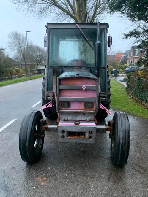 Tekoop Renault 461, Zakelijke goederen, Landbouw | Tractoren, Renault, tot 80 Pk, Gebruikt, Ophalen