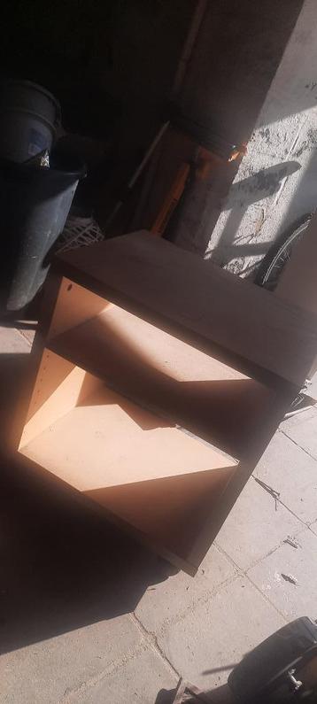 Meuble de rangement pratique sur roulettes beschikbaar voor biedingen
