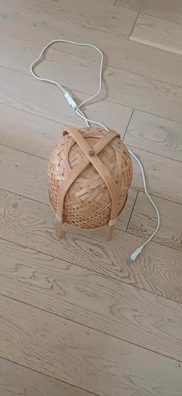 Tafellamp/nachtlamp ikea beschikbaar voor biedingen
