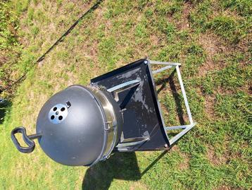 Mini barbecue Barbecook met bijzettafel  beschikbaar voor biedingen