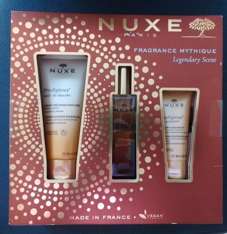 Nuxe geschenkdoos, Handtassen en Accessoires, Uiterlijk | Lichaamsverzorging, Nieuw, Ophalen
