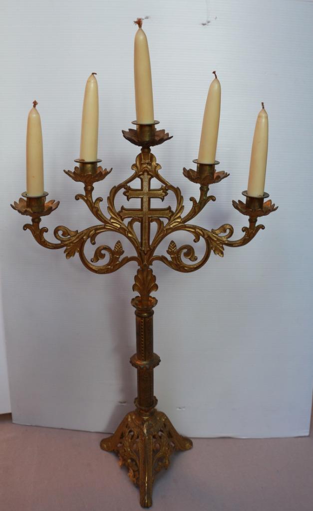 Neo-romaanse koperen kandelaar 5-armig, 19de E, Frans, Antiek en Kunst, Antiek | Kandelaars, Koper of Brons, Ophalen of Verzenden