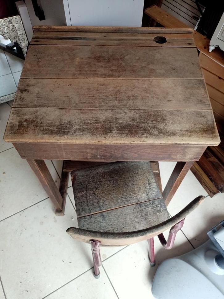 Antieke lessenaar met stoel, Antiek en Kunst, Antiek | Meubels | Tafels, Ophalen