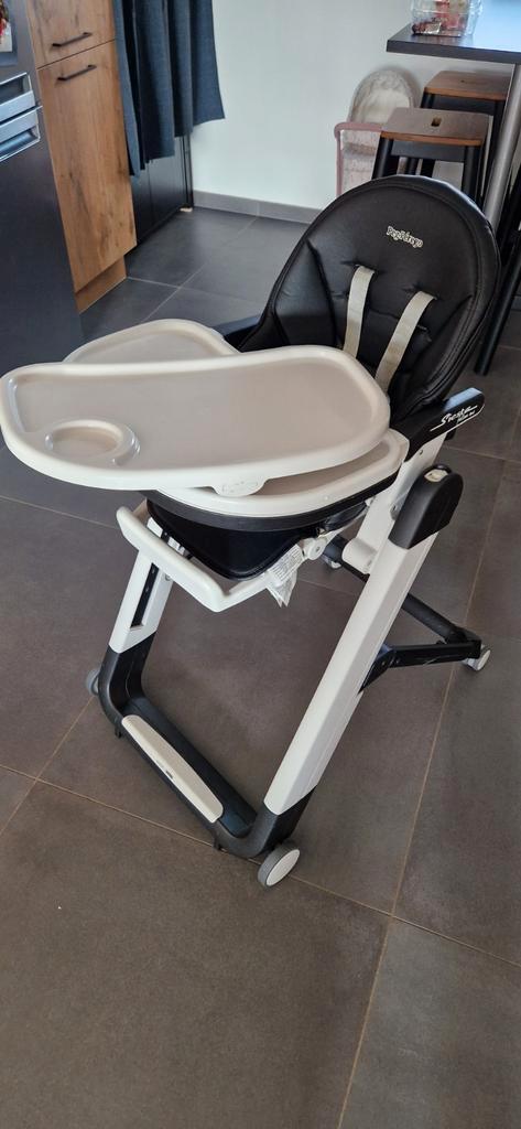 Chaise Haute Peg Pérego, Enfants & Bébés, Chaises pour enfants, Enlèvement