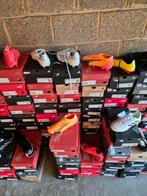 Lot de 124 paires de chaussures de football puma Adidas nike, Enlèvement, Chaussures