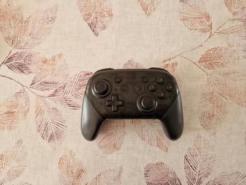 Pro controller voor de Switch in zeer goede staat te koop.