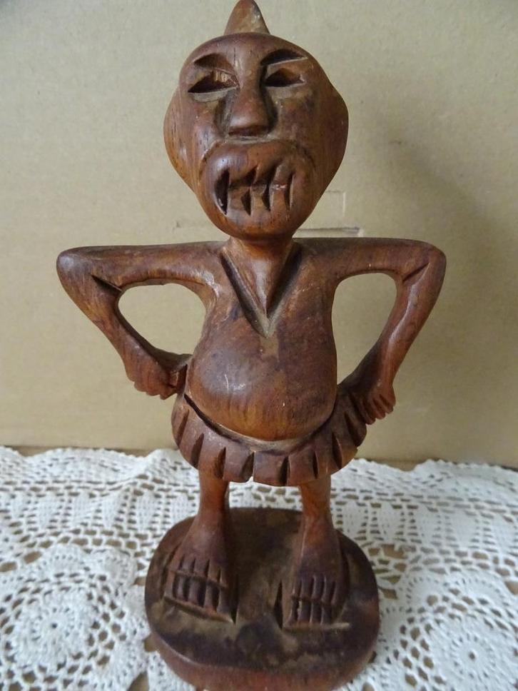Inheems houten beeldje 19cm Congo of Papoea Nieuw Guinea, Antiek en Kunst, Kunst | Niet-Westerse kunst, Ophalen of Verzenden