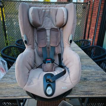 Bébé comfort axiss links- & rechtsdraaiende autostoel beschikbaar voor biedingen