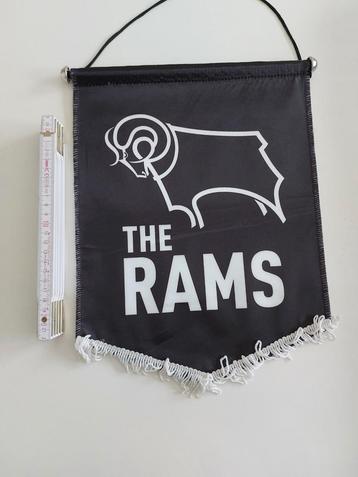 2 zeer grote wimpels Derby County Fc. The Rams beschikbaar voor biedingen