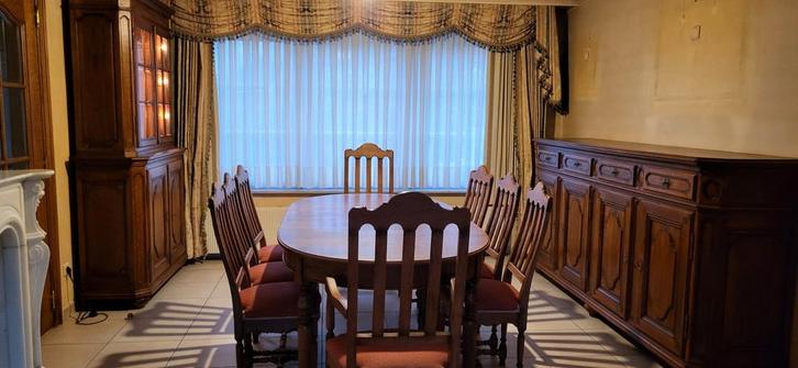 Eetkamer  xxl tafel en stoelen en 2 kasten, Maison & Meubles, Salles à manger complètes, Enlèvement