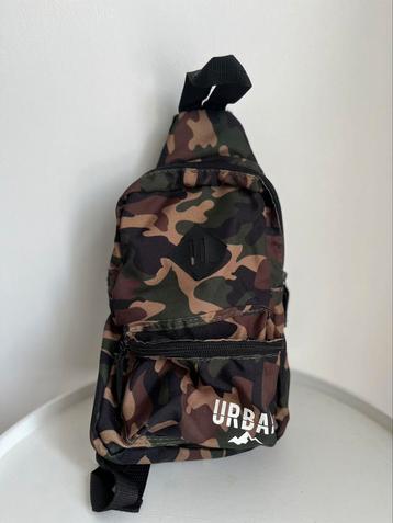 Urban Camouflage schoudertas beschikbaar voor biedingen
