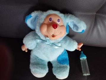 Sprekende knuffel (Franstalig) met drinkflesje  beschikbaar voor biedingen