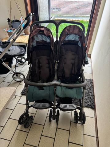 Combi dubbele kinderwagen beschikbaar voor biedingen