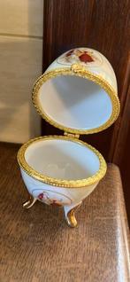 Uniek juwelenkistje of pillendoosje, Enlèvement