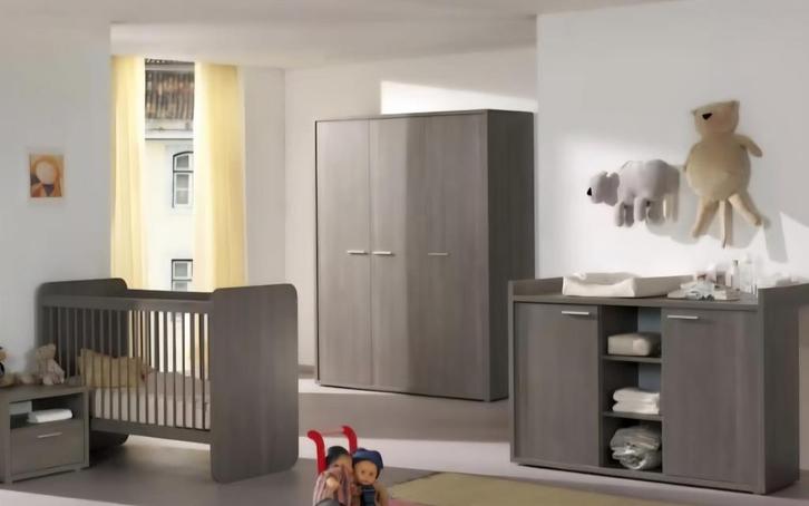 Mooie baby/kinder kamer - 2 bedden beschikbaar, Kinderen en Baby's, Kinderkamer | Bedden, Ophalen