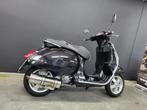 Piaggio Vespa GTS 250 (bj 2016), Motoren, 250 cc, Scooter, Bedrijf, 12 t/m 35 kW