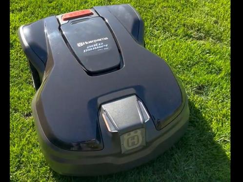 Husqvarna 310 Mark 2 **garantie tot 30/09/26**, Tuin en Terras, Robotmaaiers, Zo goed als nieuw, Ophalen