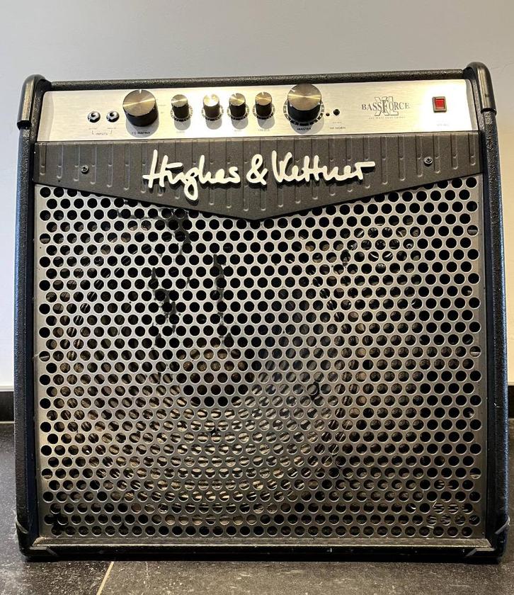Hughes & Kettner BassForce XL 200 Watt Bass Combo, Muziek en Instrumenten, Versterkers | Bas en Gitaar, Gebruikt, Basgitaar, 100 watt of meer