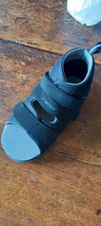 1 schoen na" hallux valgus "-correctie, Ophalen of Verzenden, Zo goed als nieuw