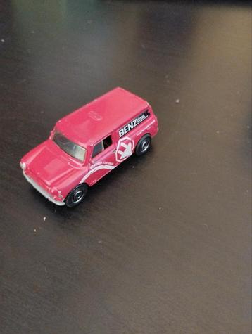 Hot Wheels 2009 Benz Electrical – Rood – Gebruikt beschikbaar voor biedingen