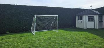 Opvouwbaar voetbaldoel te koop beschikbaar voor biedingen