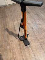 Très bon état 35€, Fietsen en Brommers, Fietsaccessoires | Fietspompen, Ophalen of Verzenden, Zo goed als nieuw